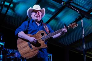 The Roundup Mark Chesnutt 2018 Best Texas Music Venue