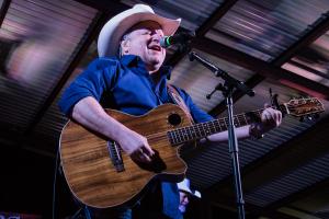 The Roundup Mark Chesnutt 2018 Best Texas Music Venue