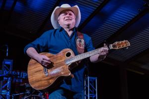 The Roundup Mark Chesnutt 2018 Best Texas Music Venue